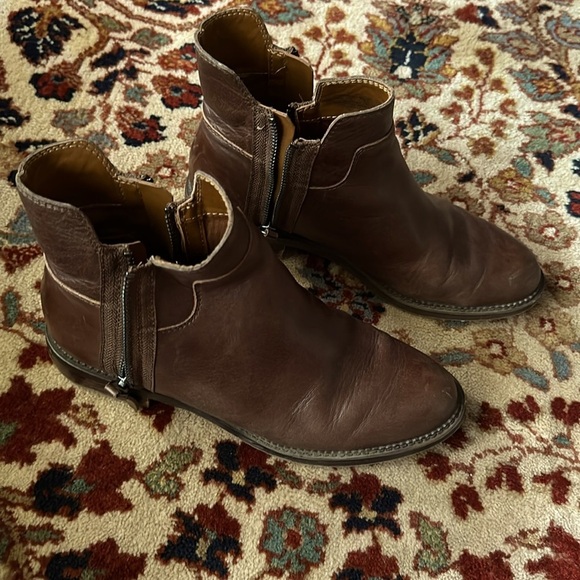 Franco Sarto Shoes - Franco Sarto Halford Leather Ankle Boots size 8